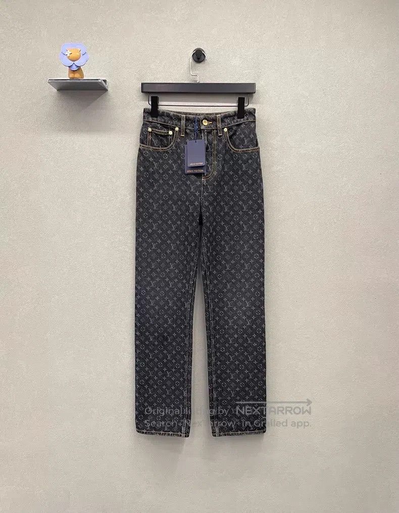 Louis Vuitton Louis Vuitton Full print black jeans Size US 36 / EU 52 - 1 Thumbnail