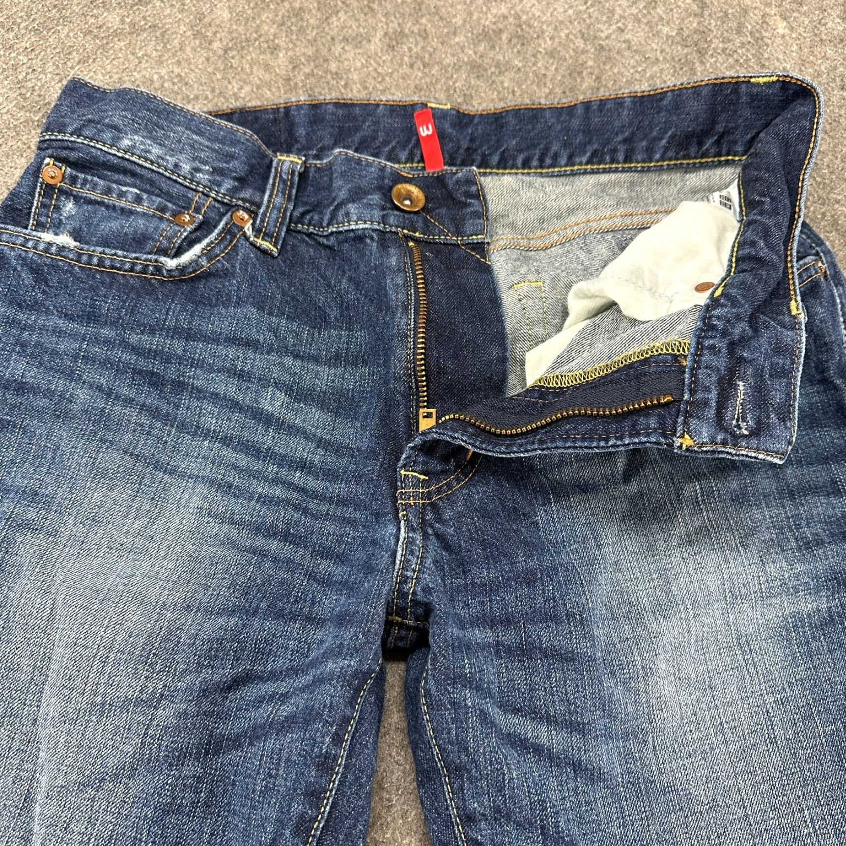 Uniqlo Uniqlo Jeans Men 33x29 Blue Denim Straight Regular Fit Dark Wash City USA Style Thread: Denim - Jeans - Uniqlo - Men - 33x29 Size US 33 - 2 Thumbnail