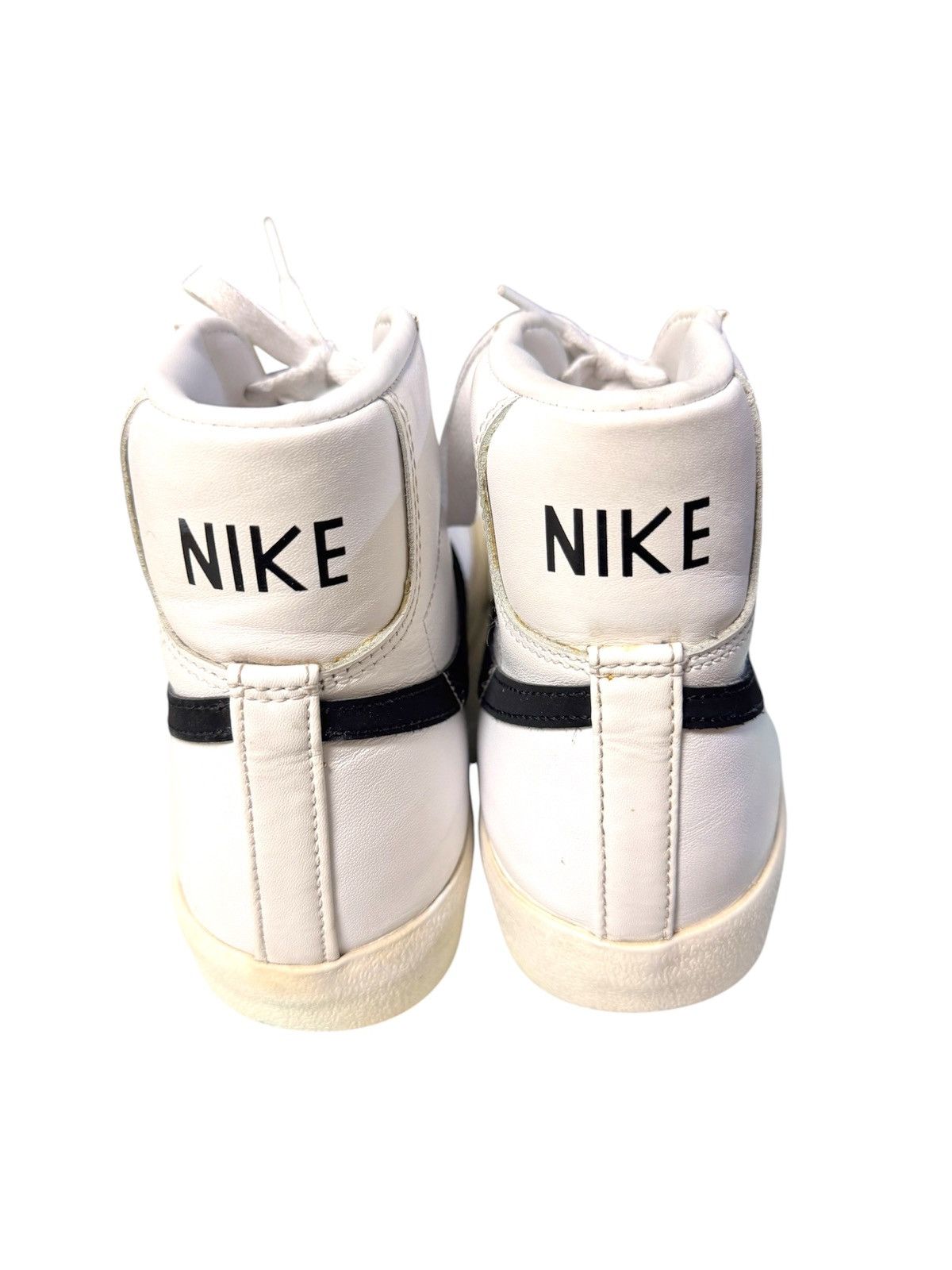 Nike NIKE White/Black Blazer Mid ‘77 Sneakers Sz 8 Size US 8 / IT 38 - 5 Thumbnail
