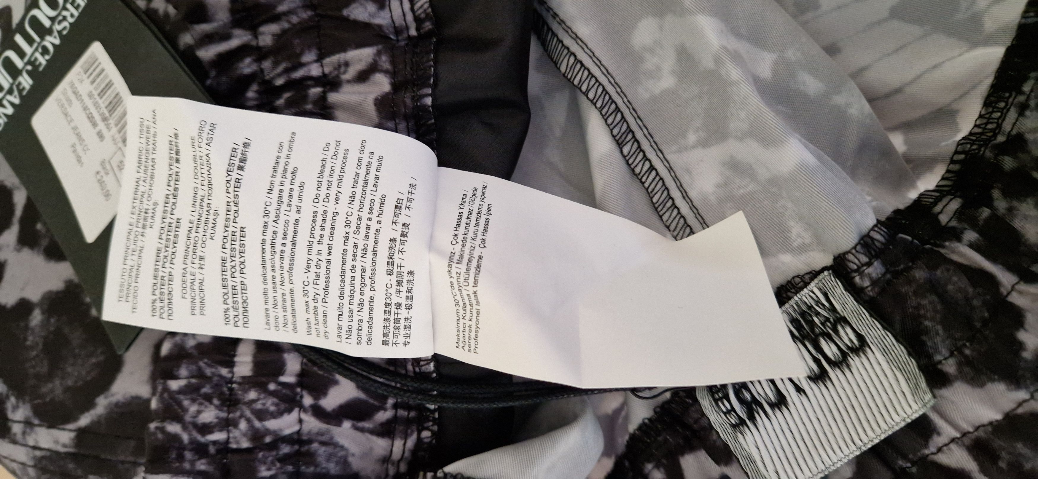 Versace Jeans Couture Versace beachwear Size US 36 / EU 52 - 15 Thumbnail