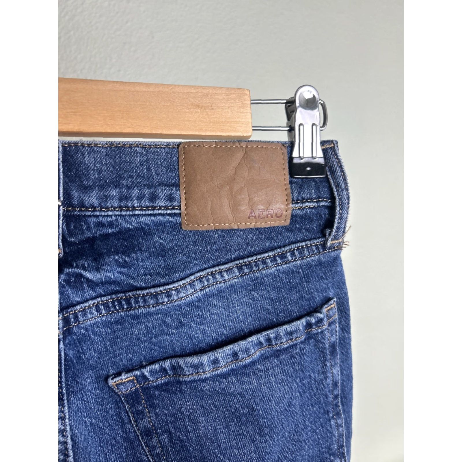 Vintage Aéropostale Jeans Womens 00 Medium Wash Distressed Mom Blue 24X28 Mens? Size 40" / US 18 - 7 Thumbnail