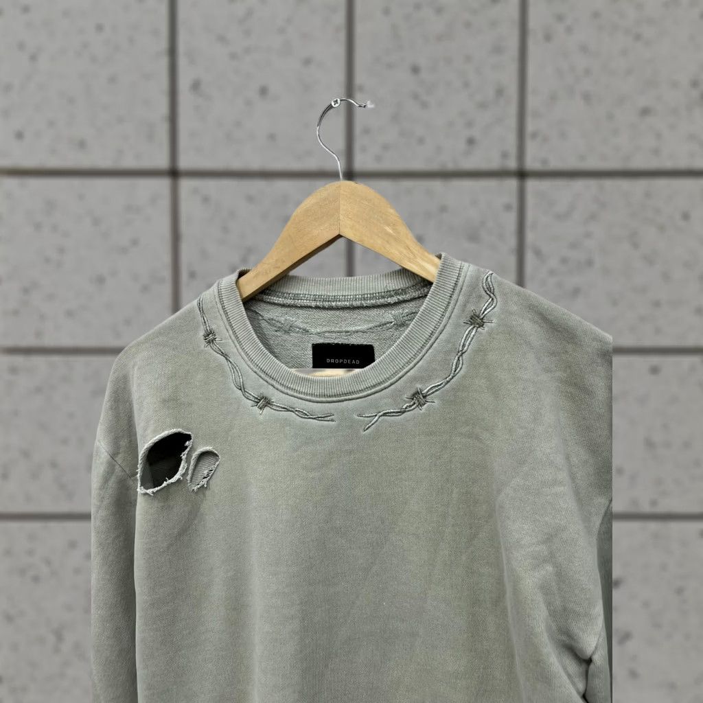 Vintage Drop Dead Disstressed Sweatshirt Oversized XS/S Gray Logo Vintage Women Pullover Sweatshirt Oversized Fall Winter Regular Size XS/S Men/Women Size XS / US 0-2 / IT 36-38 - 1 Thumbnail