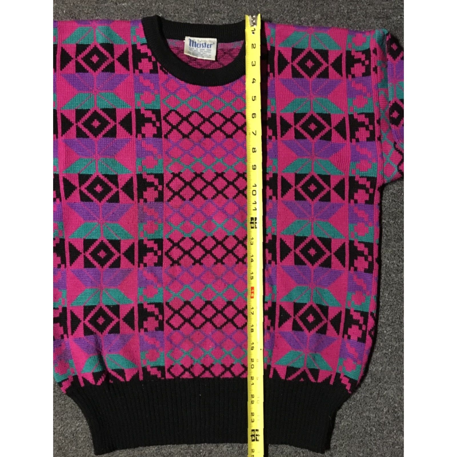 Vintage VINTAGE Meister Geometric Knit Sweater S Women Pink 80s 90s Abstract Pullover Art Heart Ski Sailing Camping Retro Hip Hop USA Size S / US 4 / IT 40 - 7 Thumbnail