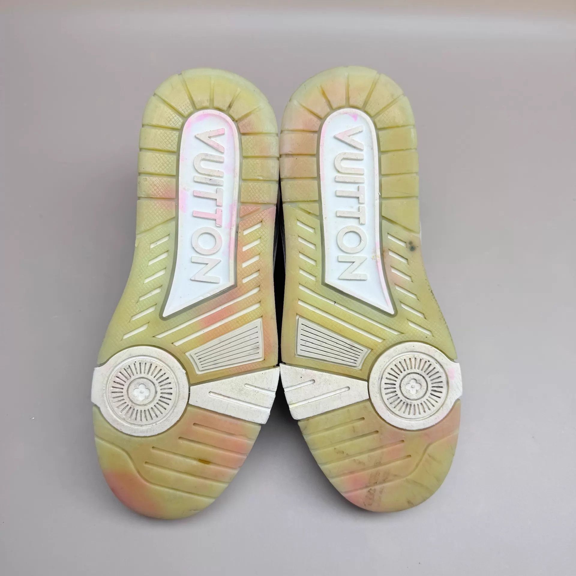 Louis Vuitton Louis Vuitton White Lace-up Trainer Women's 36 95 new Size US 5.5 / IT 35.5 - 6 Thumbnail