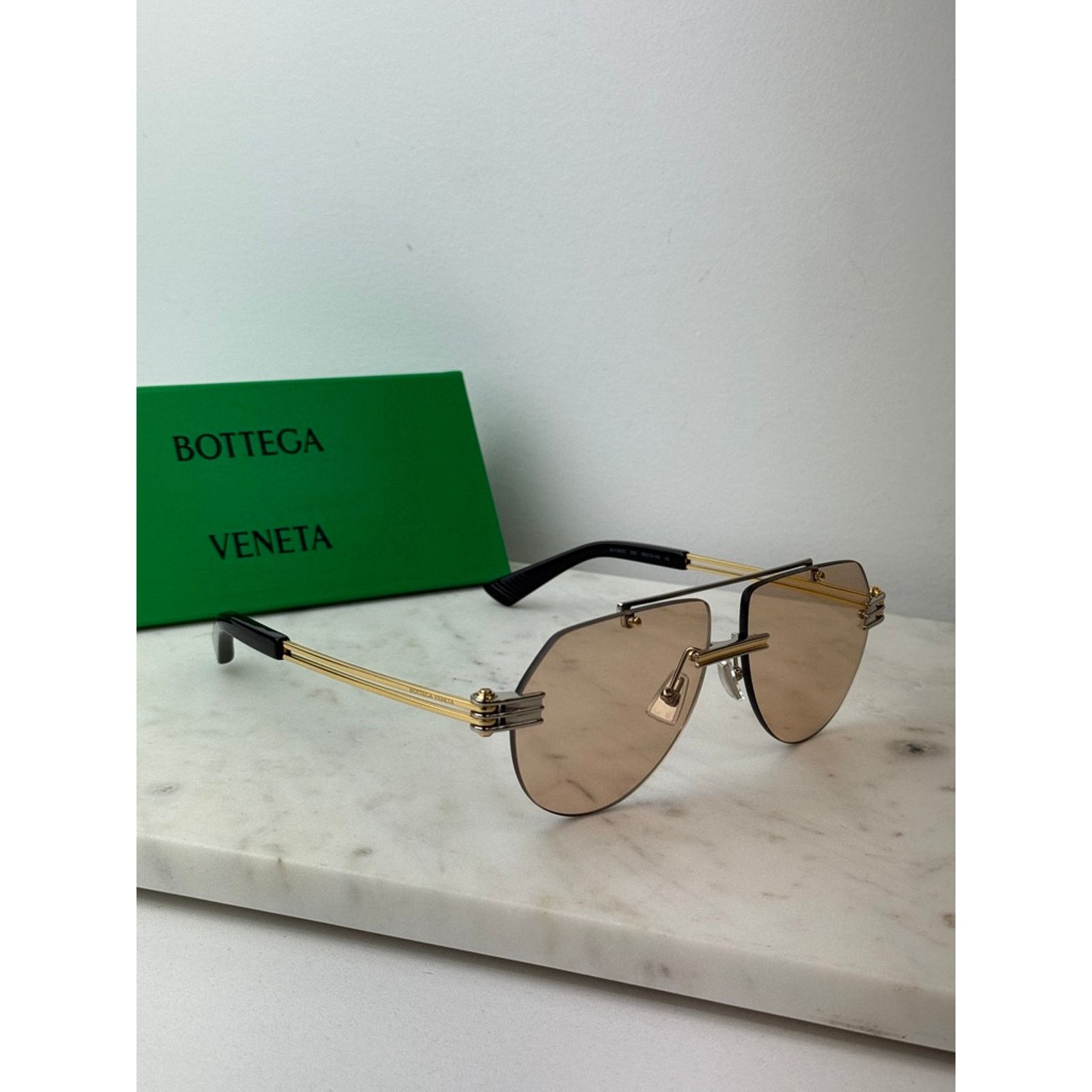 Bottega Veneta NEW Bottega Veneta BV1342S Two Toned Aviator Sunglasses $730 Size ONE SIZE - 6 Thumbnail
