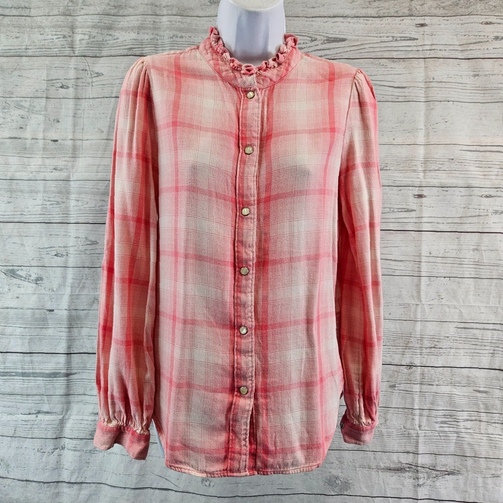 Gap Gap Shirt Womens Pearl Snap Size Small Pink Plaid Long Sleeve Cotton Blend Size S / US 4 / IT 40 - 2 Thumbnail