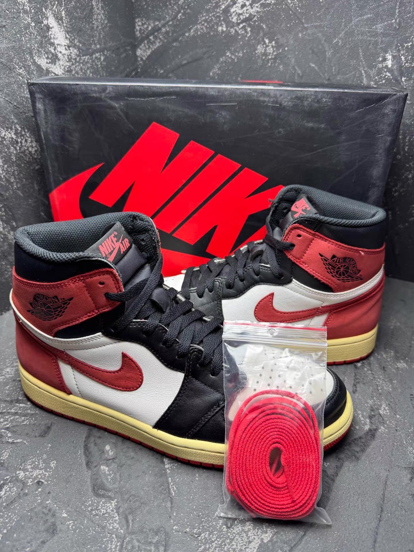 Nike Air Jordan 1 Six Championships Black & Red Q10 Size US 9.5 / EU 42-43 - 2 Thumbnail