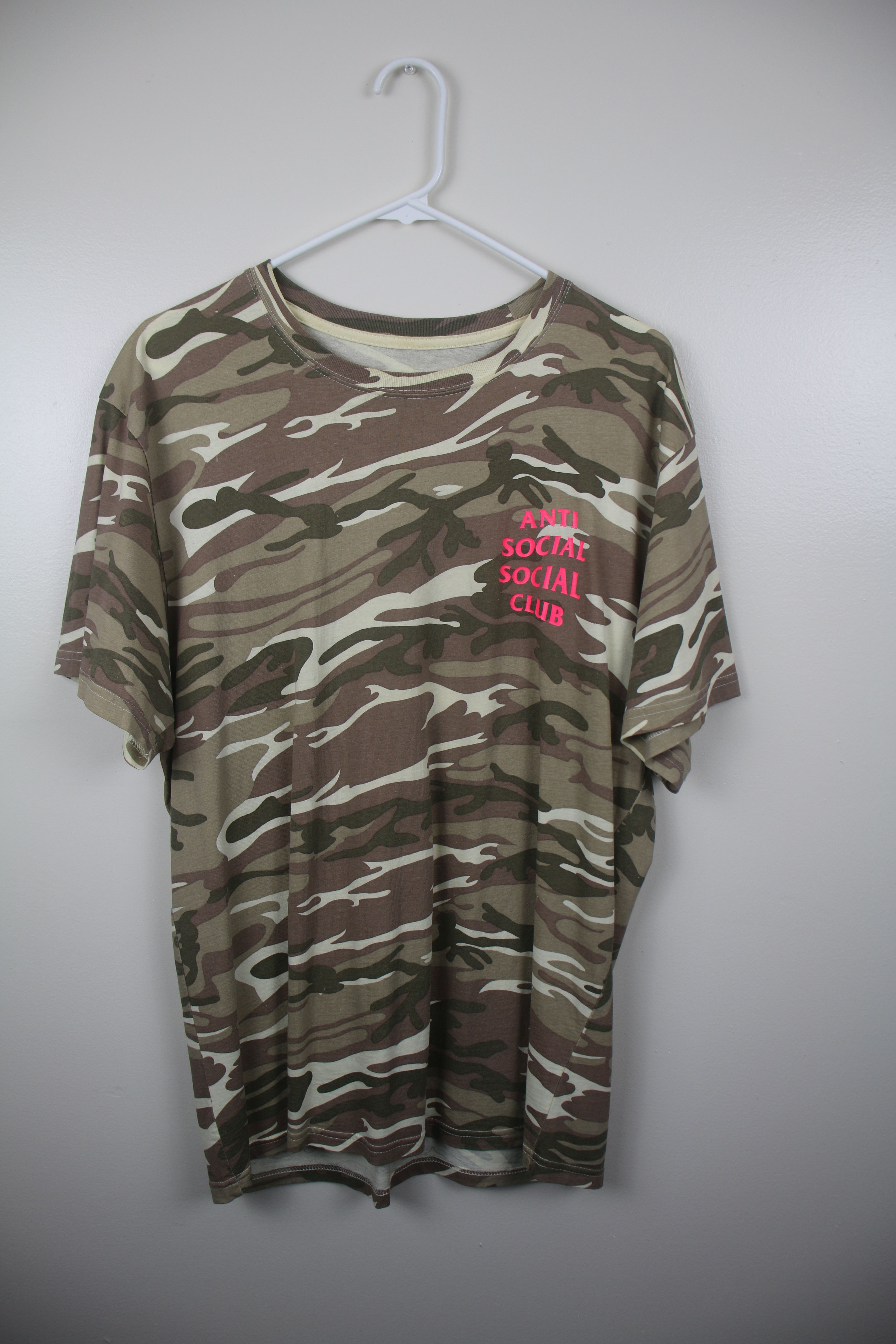 Anti Social Social Club Anti Social Social Club (ASSC) Pink-on-Camo Tee Size US L / EU 52-54 / 3 - 1 Thumbnail