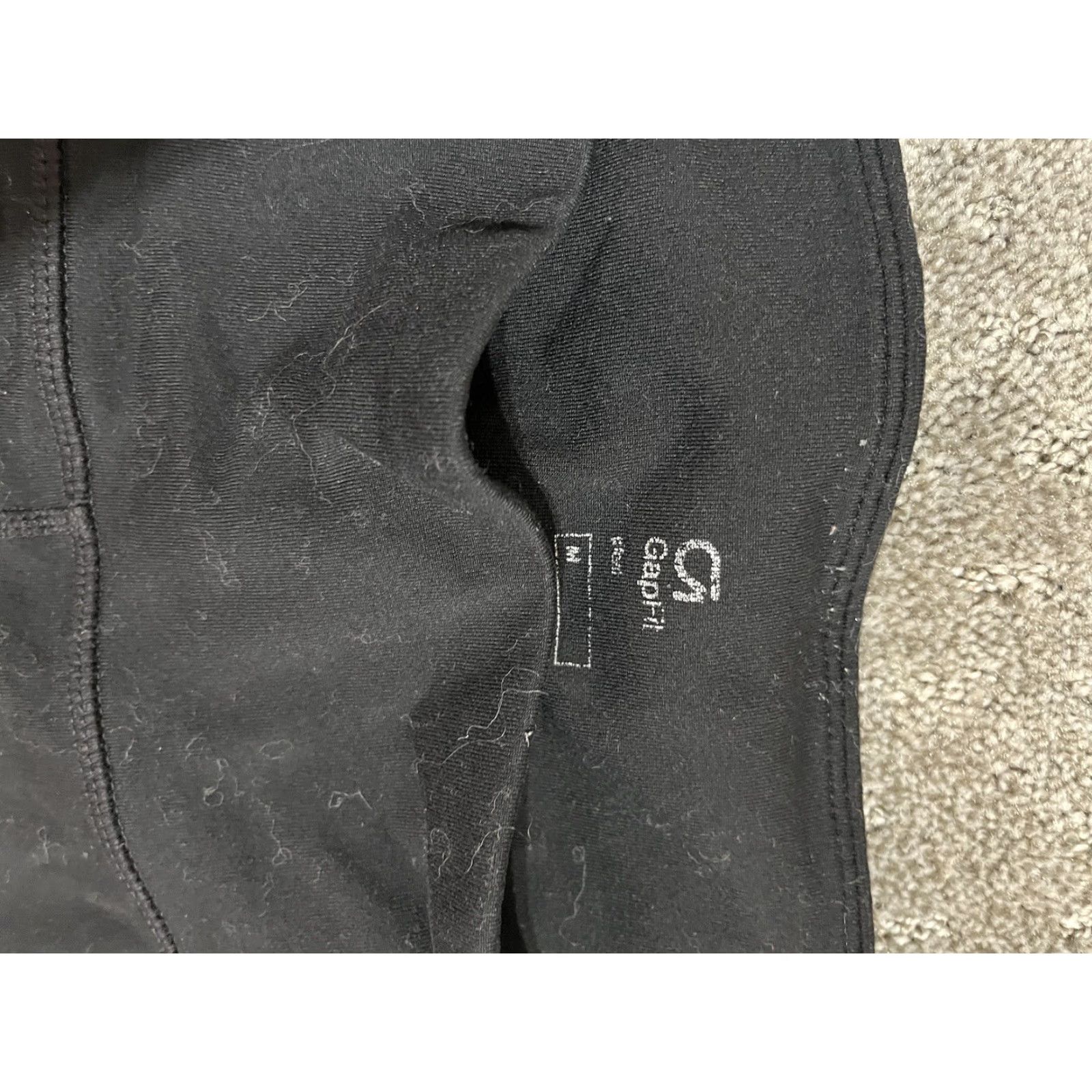 Vintage VINTAGE Gap Fit Women's Leggings Capri Compression Regular M Black Capri Leggings Womens M Black Size 32" / US 10 / IT 46 - 5 Thumbnail