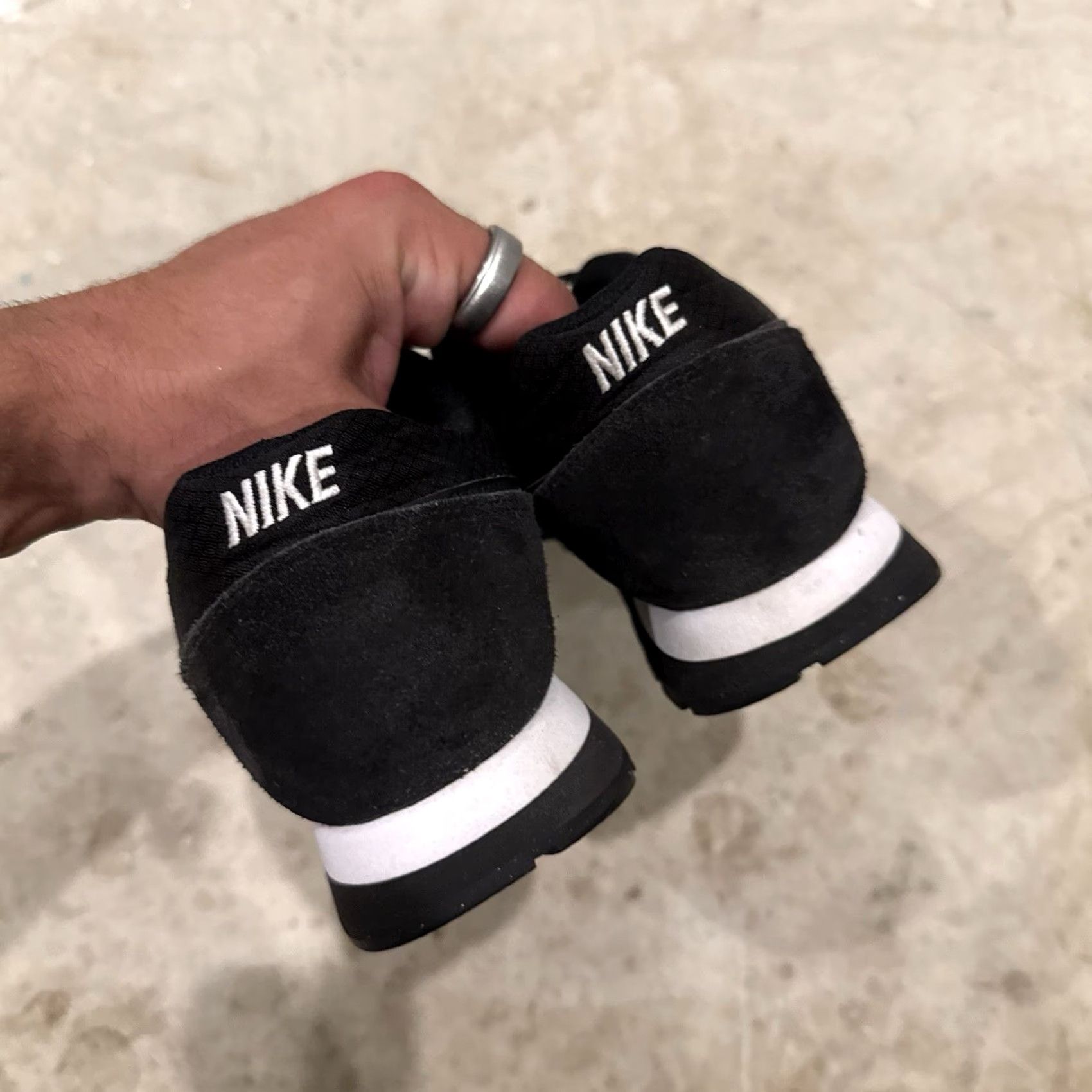 Nike Nike MD Runner 2 Womens Mid Trainer 9.5 Black Decade Sneakers Nike Trainer Sneaker Womens Menop? Size US 10 / IT 40 - 6 Thumbnail