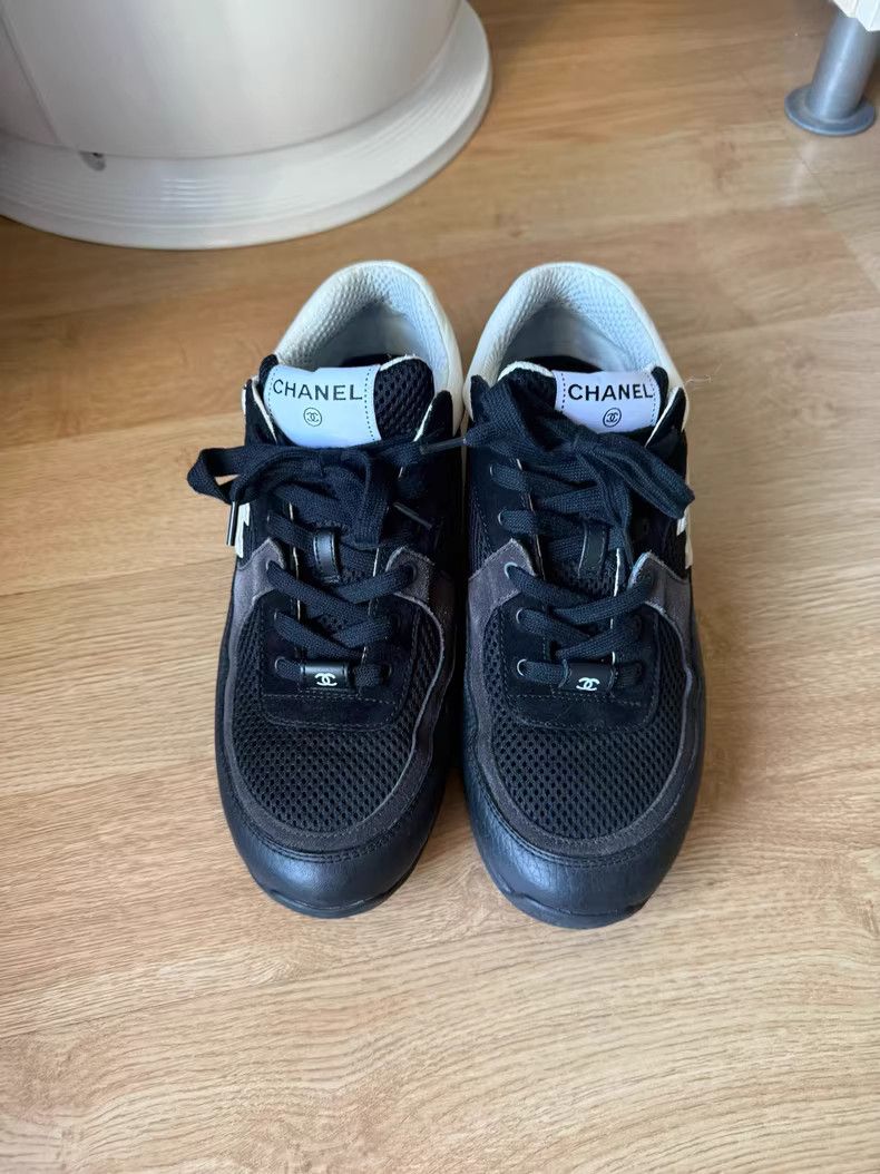 Chanel Chanel Black and White Sneakers Size US 7.5 / EU 40-41 - 3 Thumbnail