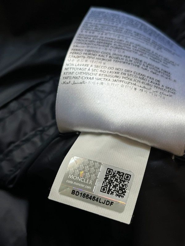 Moncler Moncler Sz 3 / S Windbreaker Jacket Rare Size US S / EU 44-46 / 1 - 5 Thumbnail