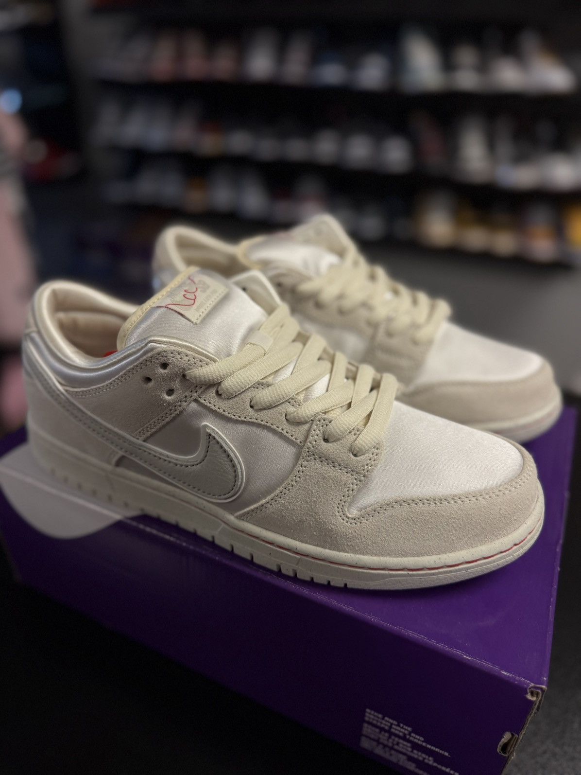 Nike Nike SB Dunk Low City Of Love Light Bone 10.5 (NEW) Size US 10.5 / EU 43-44 - 5 Thumbnail