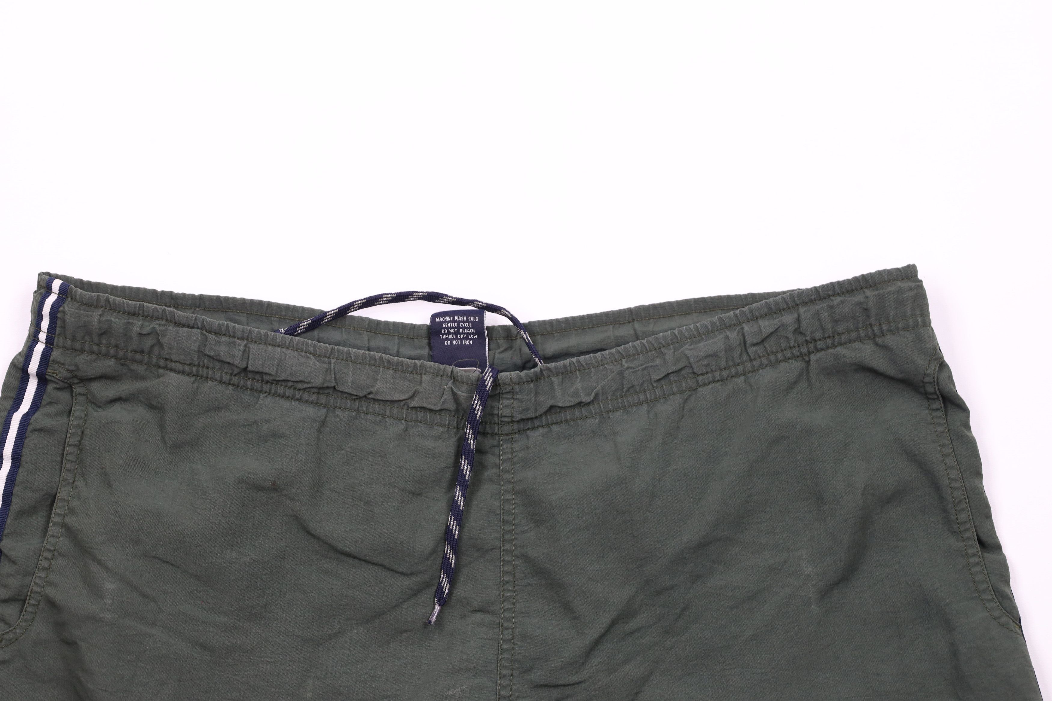 Gap × Vintage Vintage 90s Gap Spell Out Block Letter Lined Shorts Green Size US 34 / EU 50 - 2 Thumbnail