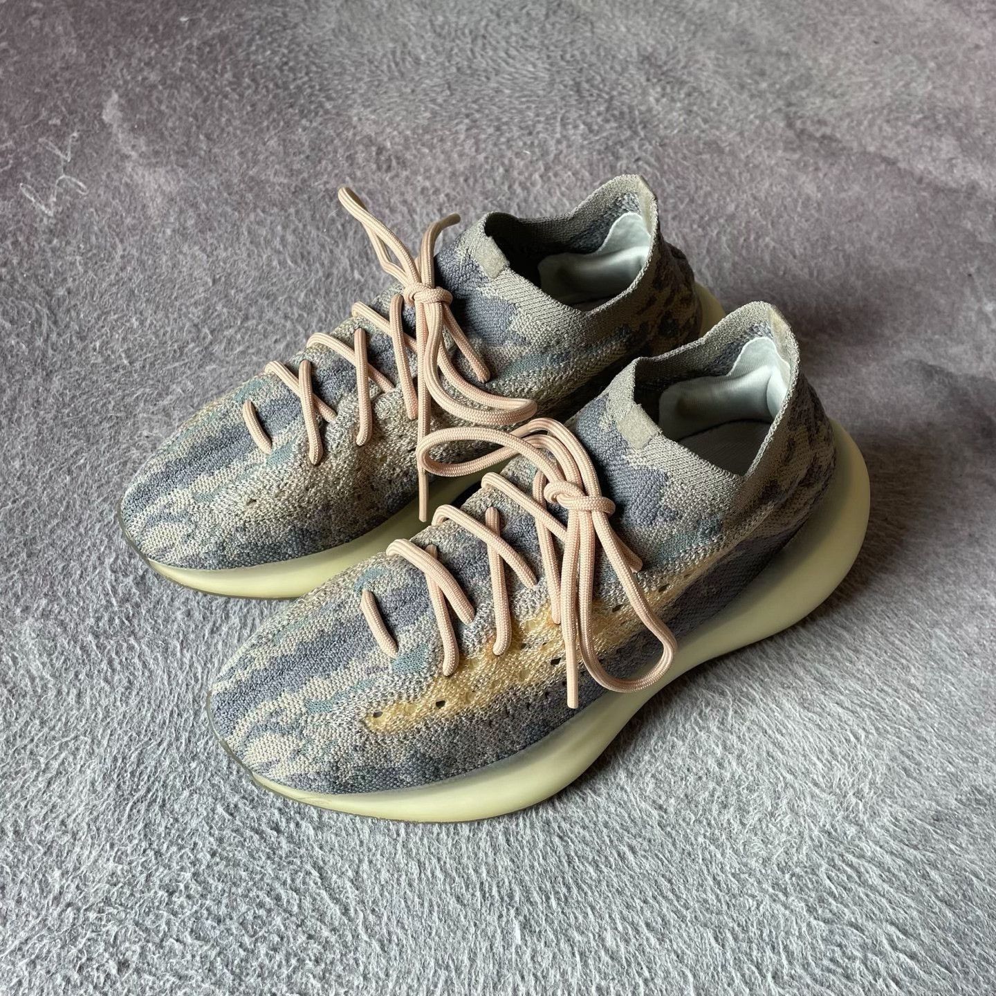 Yeezy Yeezy Brown Lowtop Sneakers 41 Men Size US 8.5 / EU 41-42 - 1 Thumbnail