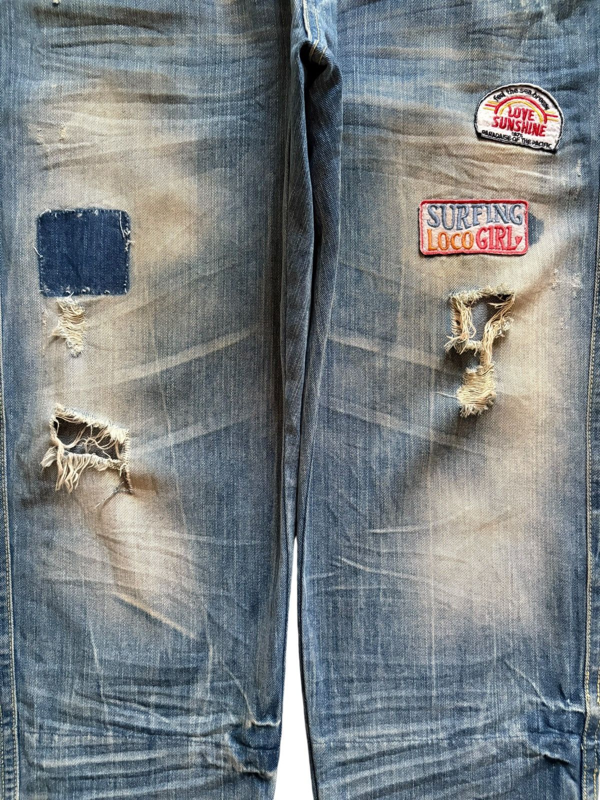Japanese Brand Vintage Japanese Brand Faded Wash Surf Up Spell Out Jeans Size 38" / US 16 / IT 52 - 5 Thumbnail