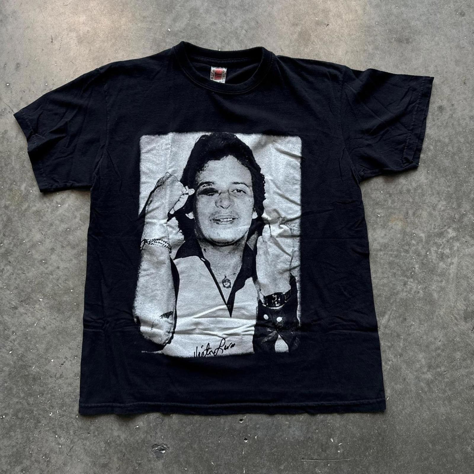 Other Hector Lavoe "Beat Up" Black & White Y2k T-Shirt Size US XL / EU 56 / 4 - 1 Thumbnail