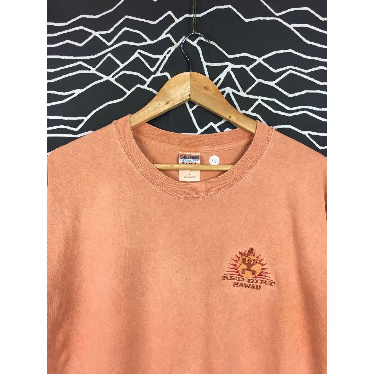 Gildan × Vintage Vtg Y2K Red Dirt Hawaii Embroidery Logo North Shore Surf Tee Size US L / EU 52-54 / 3 - 3 Thumbnail