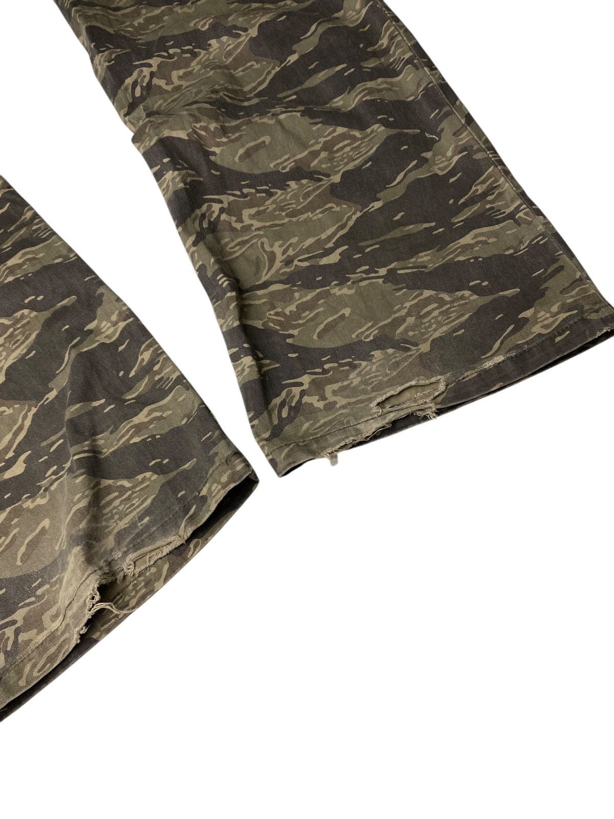 If Six Was Nine 2000's Root Three 3D Multipocket Gimmick Flared Pants Size US 29 - 14 Thumbnail