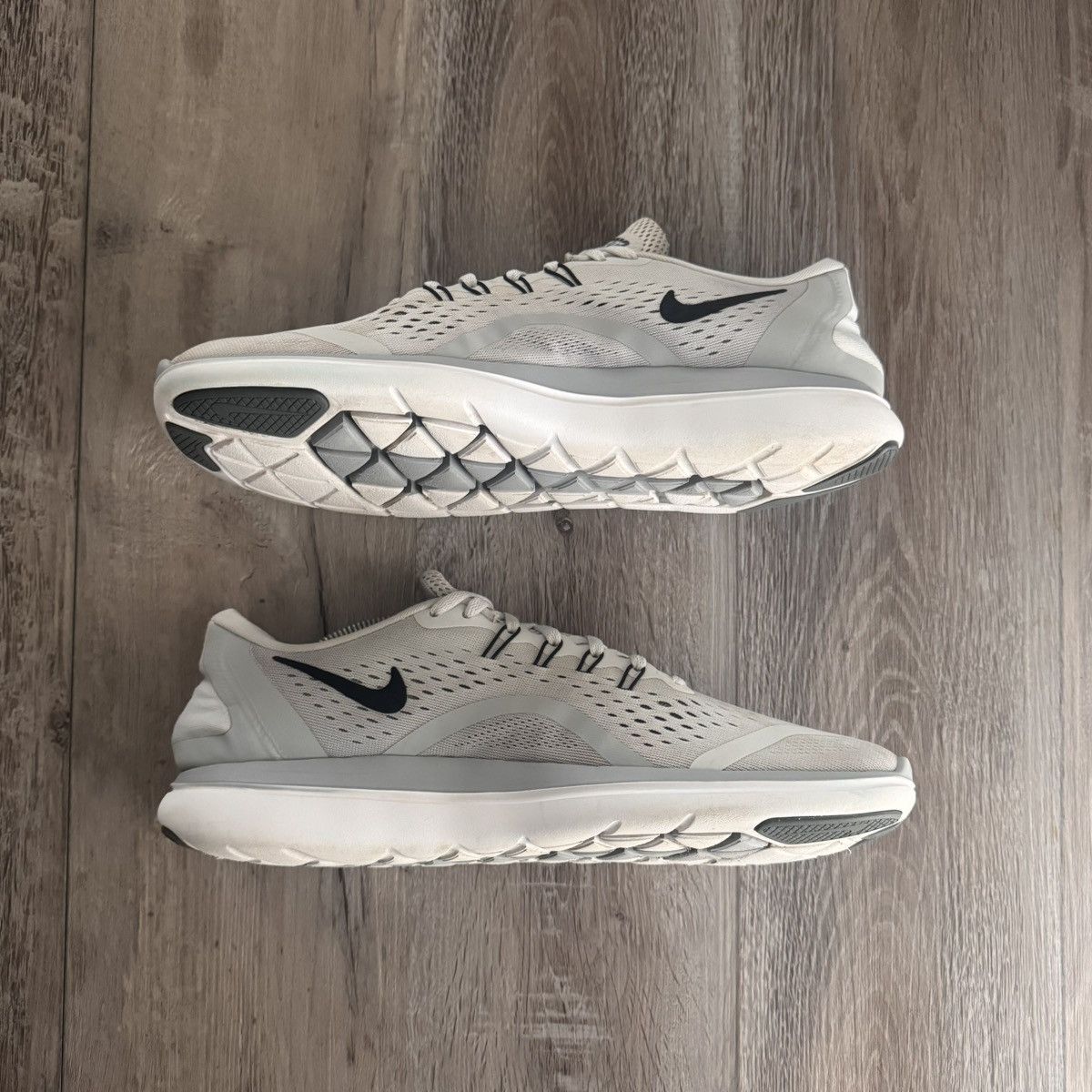 Nike NIKE • Flex 2017 Rn (10.5M) Size US 10.5 / EU 43-44 - 3 Thumbnail