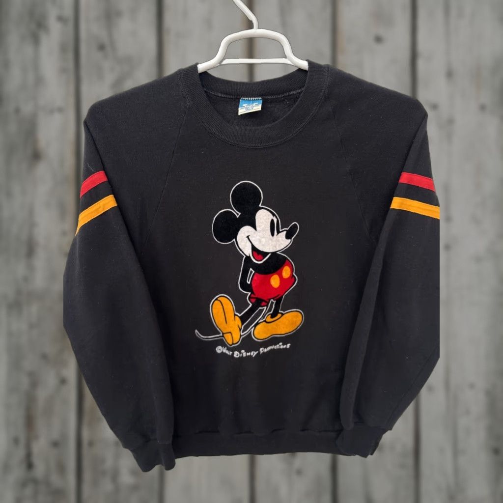 Disney VTG Disney Mickey Mouse Black Raglan Crewneck Sweatshirt M Adults Charcoal Graphic Print 80s 90s Y2K Pullover Mens Womens Size US M / EU 48-50 / 2 - 1 Thumbnail