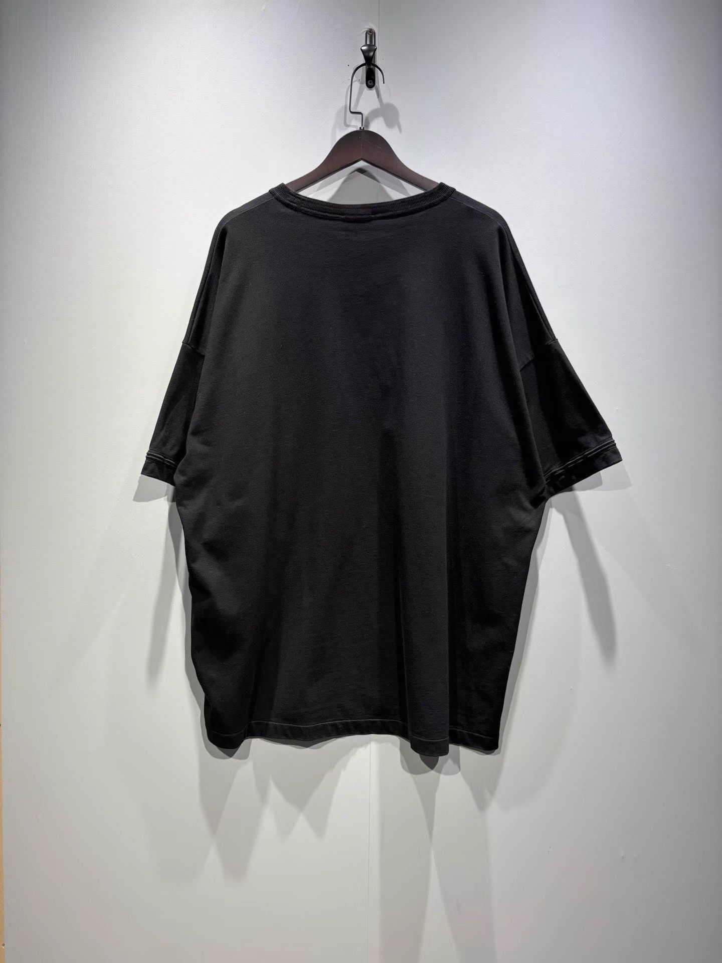 Dior Dior x Stone Island Embroidered Logo Short Sleeve Tee K36 Size US XXL / EU 58 / 5 - 2 Thumbnail