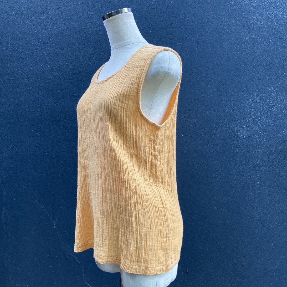 Issey Miyake Plantation Beige Textured Sleeveless Top Size M / US 6-8 / IT 42-44 - 4 Thumbnail