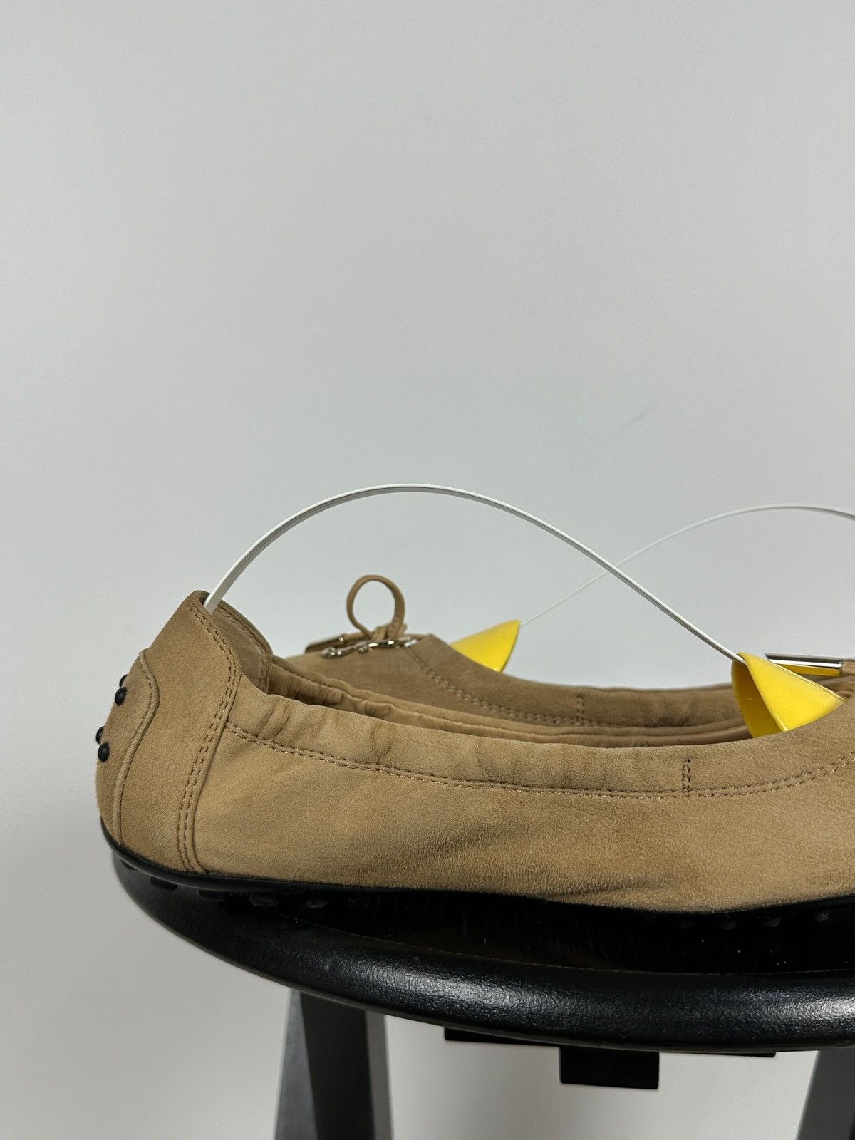 Tod's Tod’s Beige Suede Ballet Flats Size US 8.5 / IT 38.5 - 19 Thumbnail