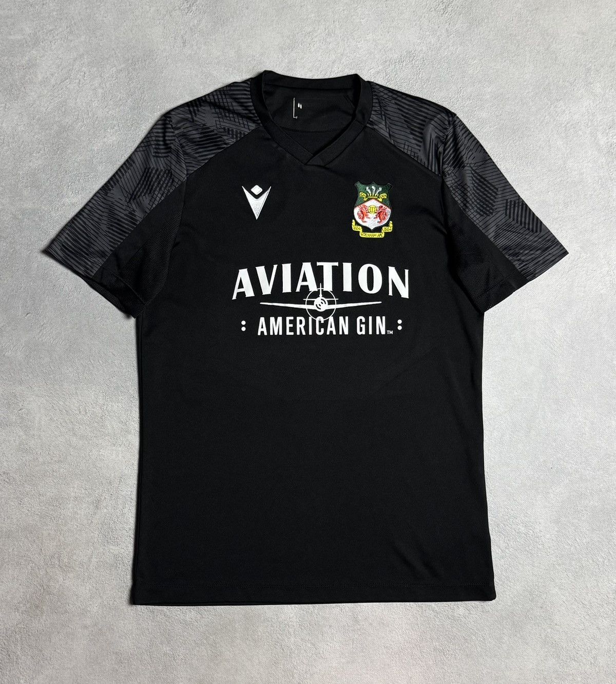 Macron Wrexham 2022 2023 Training Shirt Soccer Jersey Macron Size US M / EU 48-50 / 2 - 1 Thumbnail