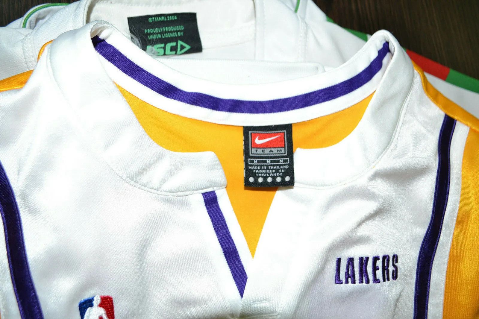 Nike NBA LOS ANGELES LAKERS SHIRT JERSEY NIKE AUTHENTIC SIZE M Size US M / EU 48-50 / 2 - 3 Thumbnail