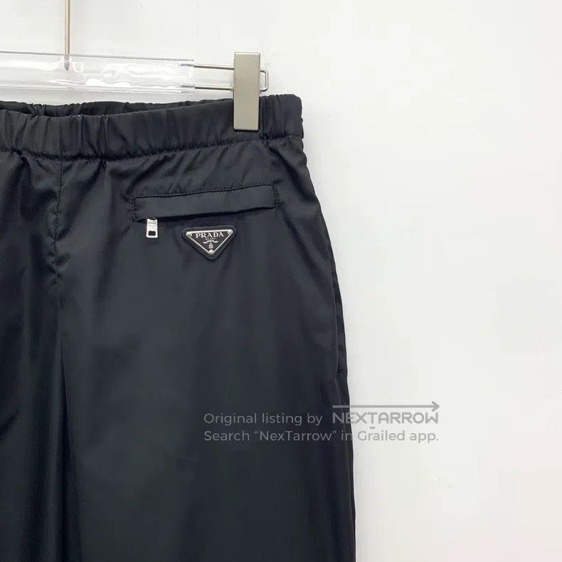 Prada Prada Black triangle standard leg casual sports trousers Size US 26 / EU 42 - 3 Thumbnail