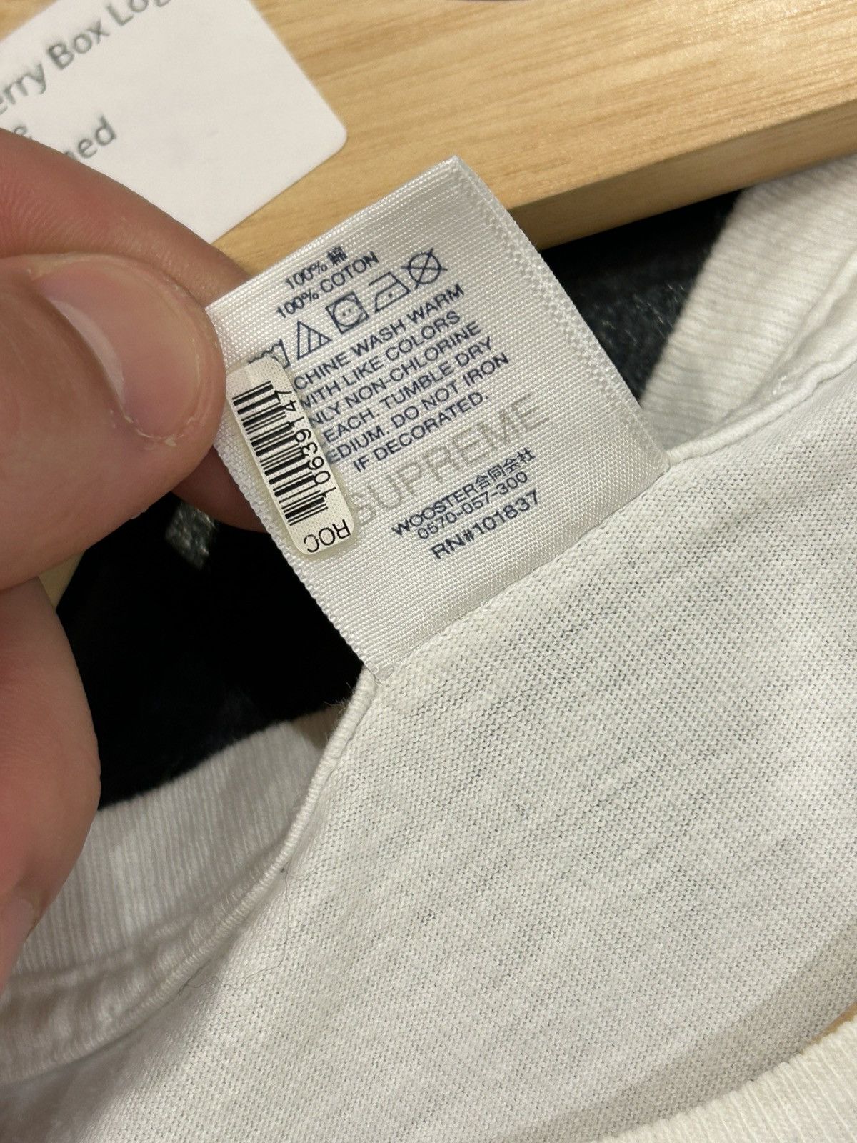 Supreme Supreme X Burberry Box Logo Tee Size US S / EU 44-46 / 1 - 6 Thumbnail