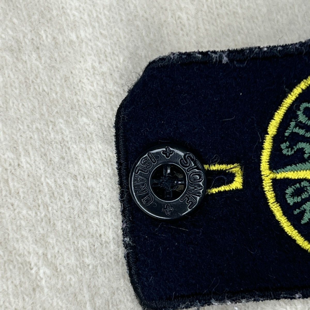 Stone Island Vintage Stone Island Jumper Sweater Knit Wool Beige Badge Size US M / EU 48-50 / 2 - 9 Thumbnail