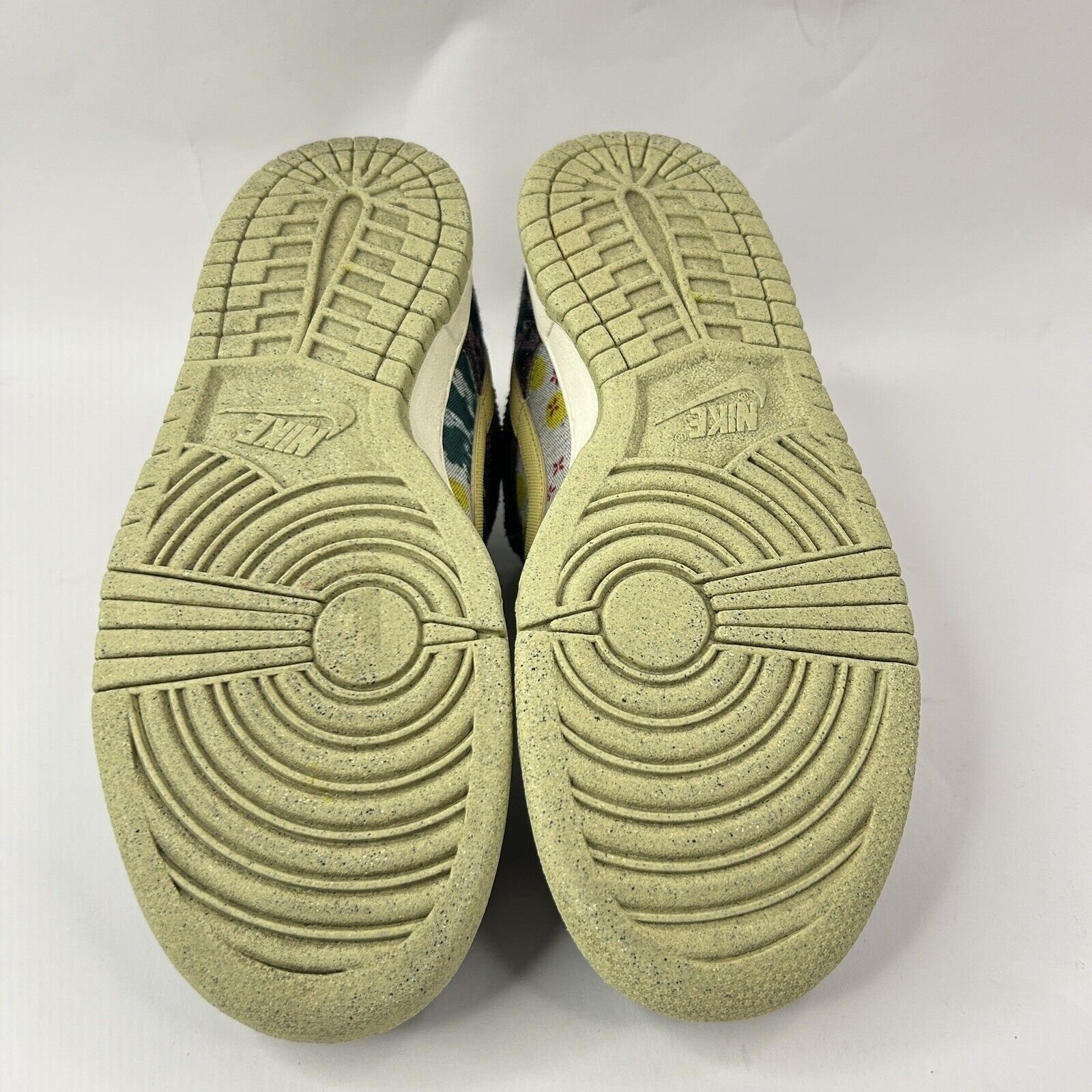 Nike Nike Dunk Low SP “Community Garden/Lemon Wash” 2024 Size US 8 / EU 41 - 7 Thumbnail