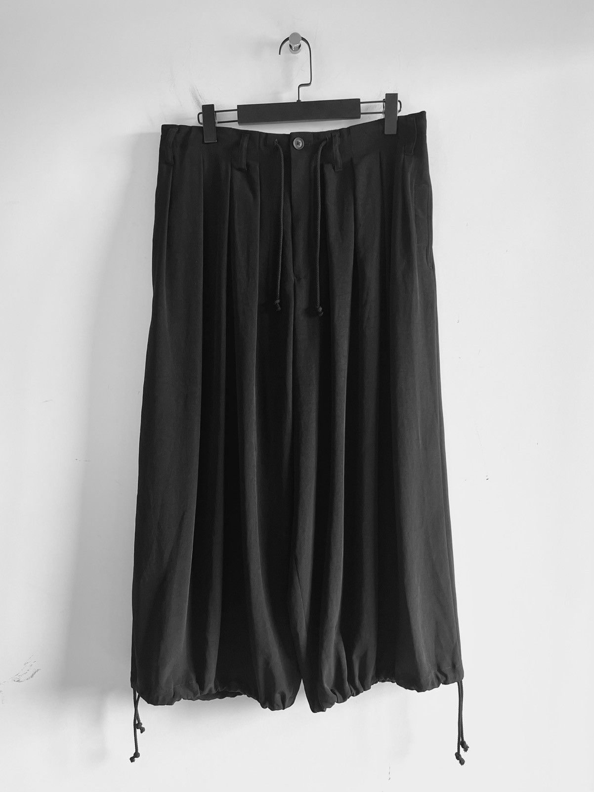 Yohji Yamamoto Yohji Yamamoto Pour Homme - de Chine Thin Balloon pants Size US 30 / EU 46 - 1 Thumbnail
