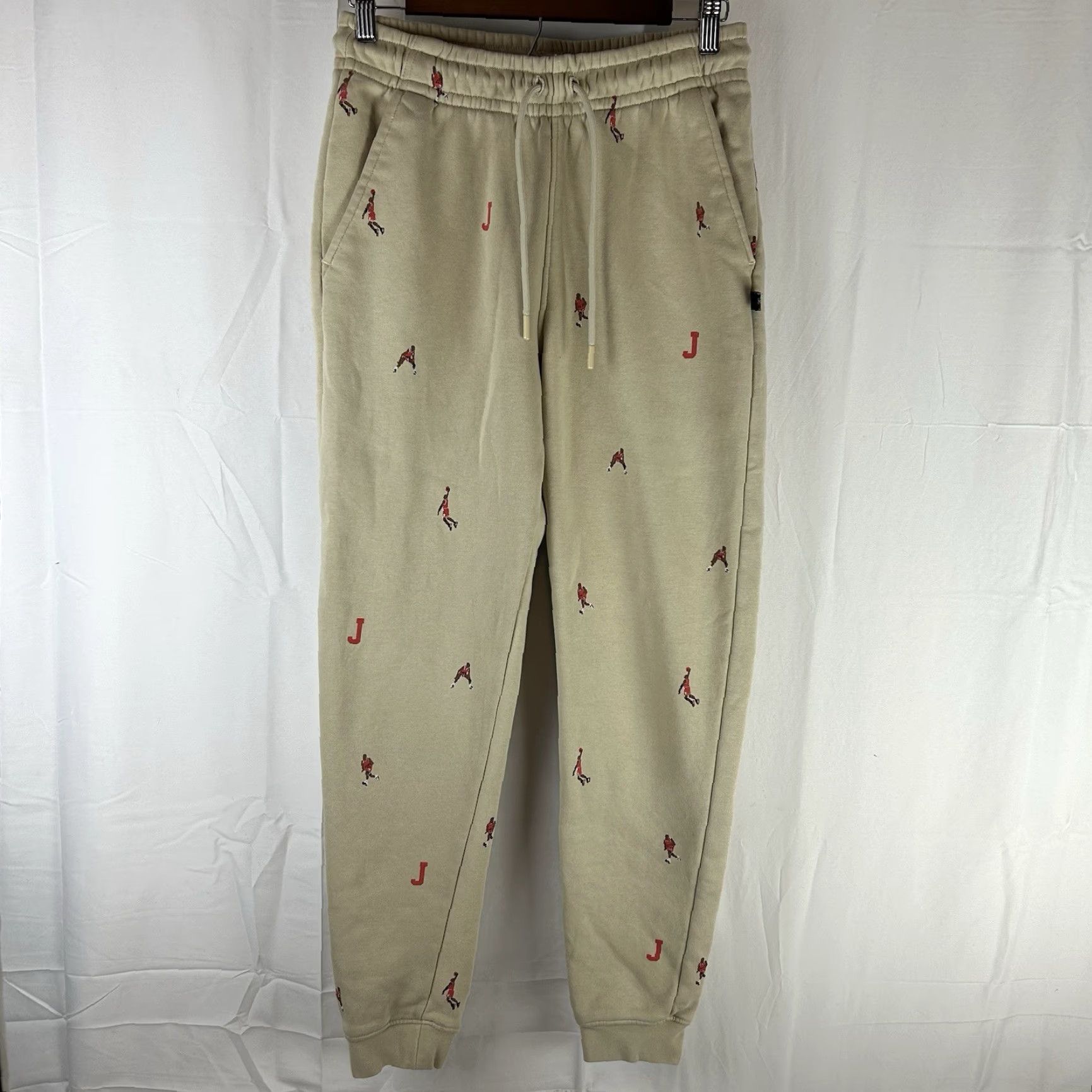Jordan Brand NIKE AIR JORDAN Mens Small Essential Joggers AOP Fleece Pants DV9390-206 Size US 29 - 2 Thumbnail