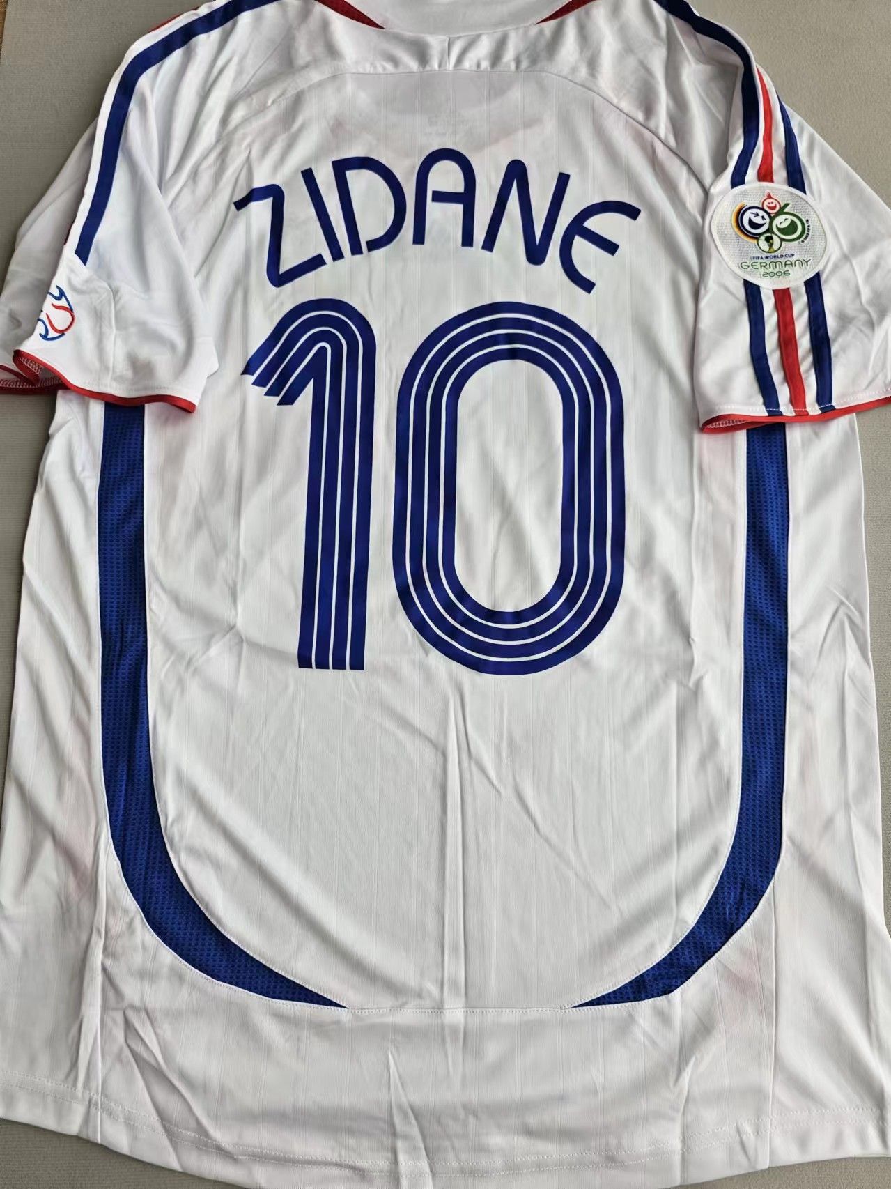 Other 2006 Worlf Cup France 10 Zidane Jersey Away Size US XXL / EU 58 / 5 - 2 Thumbnail
