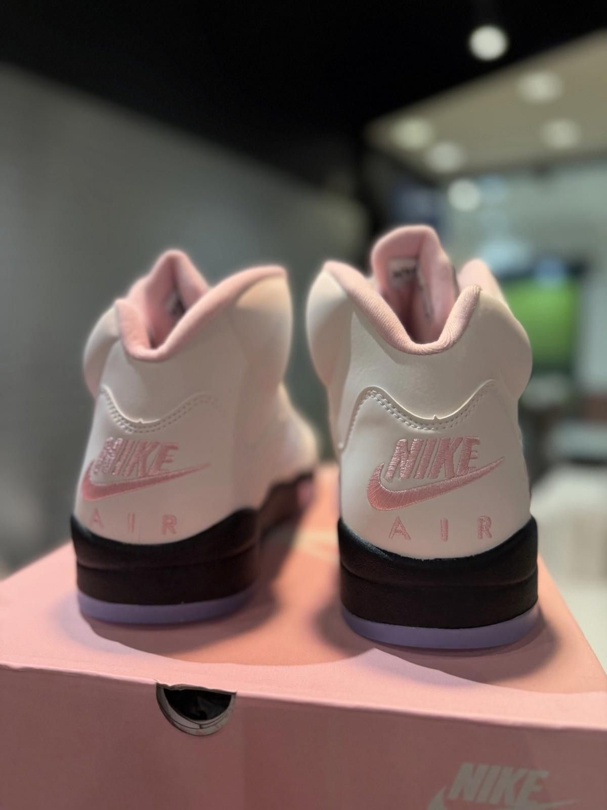 Jordan Brand Air Jordan 5 Retro ‘Medium Soft Pink’ HQ7978-102 Men’s 13 Size US 13 / EU 46 - 8 Thumbnail