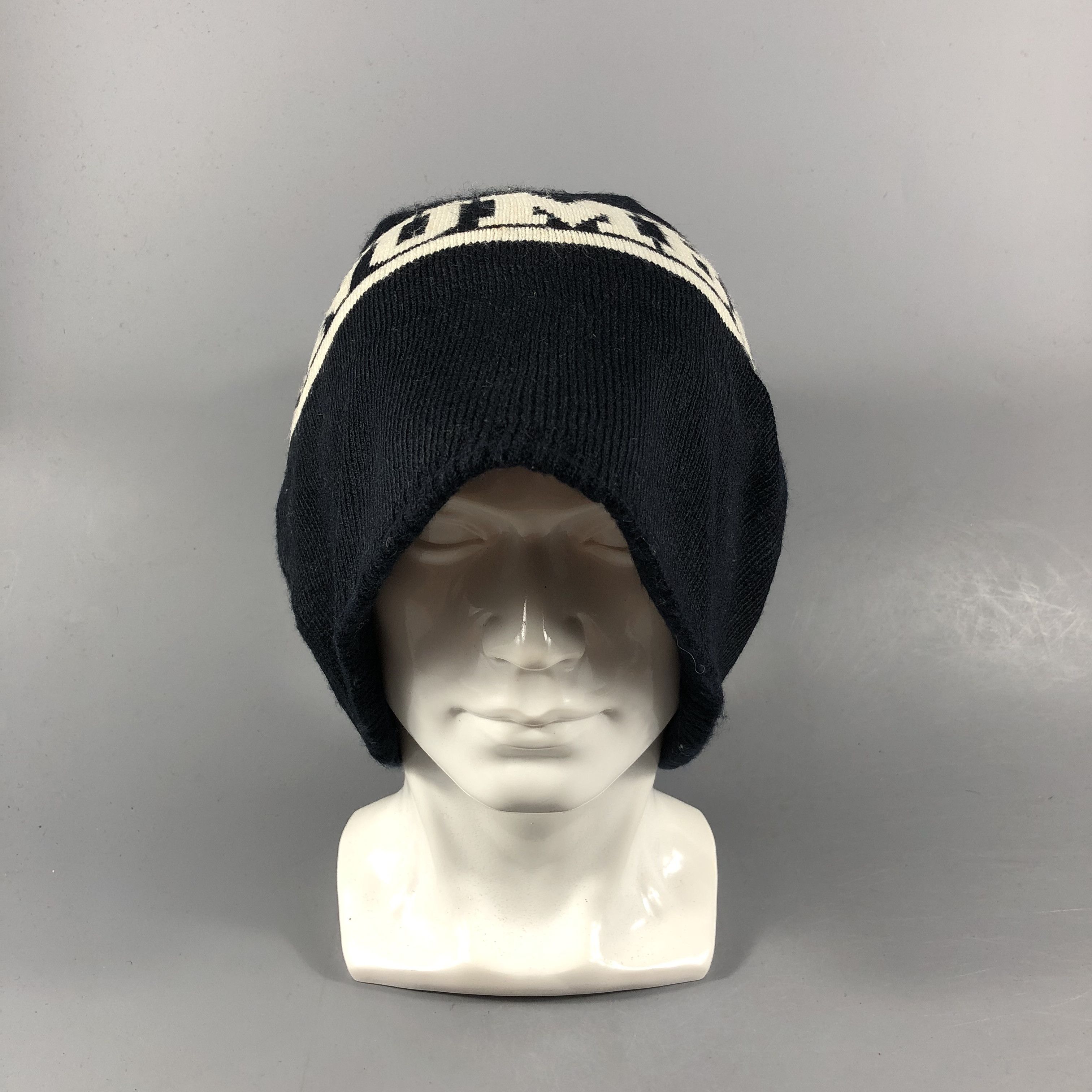 Japanese Brand Back Number Slouchy Bobble Beanie Snowcap Snow Hat B1033 Size ONE SIZE - 2 Thumbnail