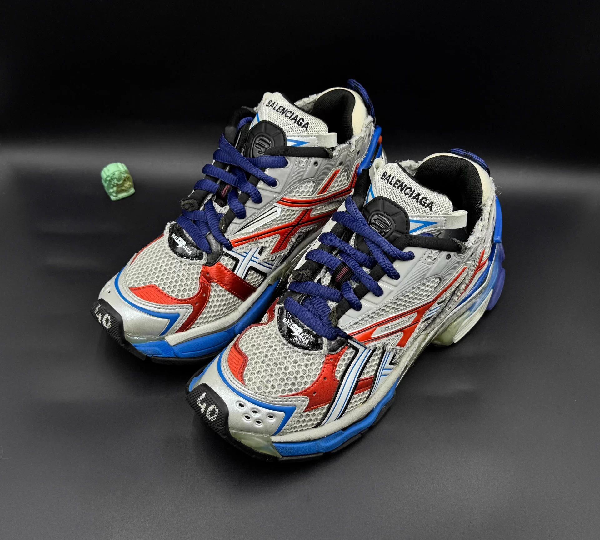 Balenciaga Balenciaga Runner men's gray/blue/red distressed low top Size US 7 / EU 40 - 1 Thumbnail