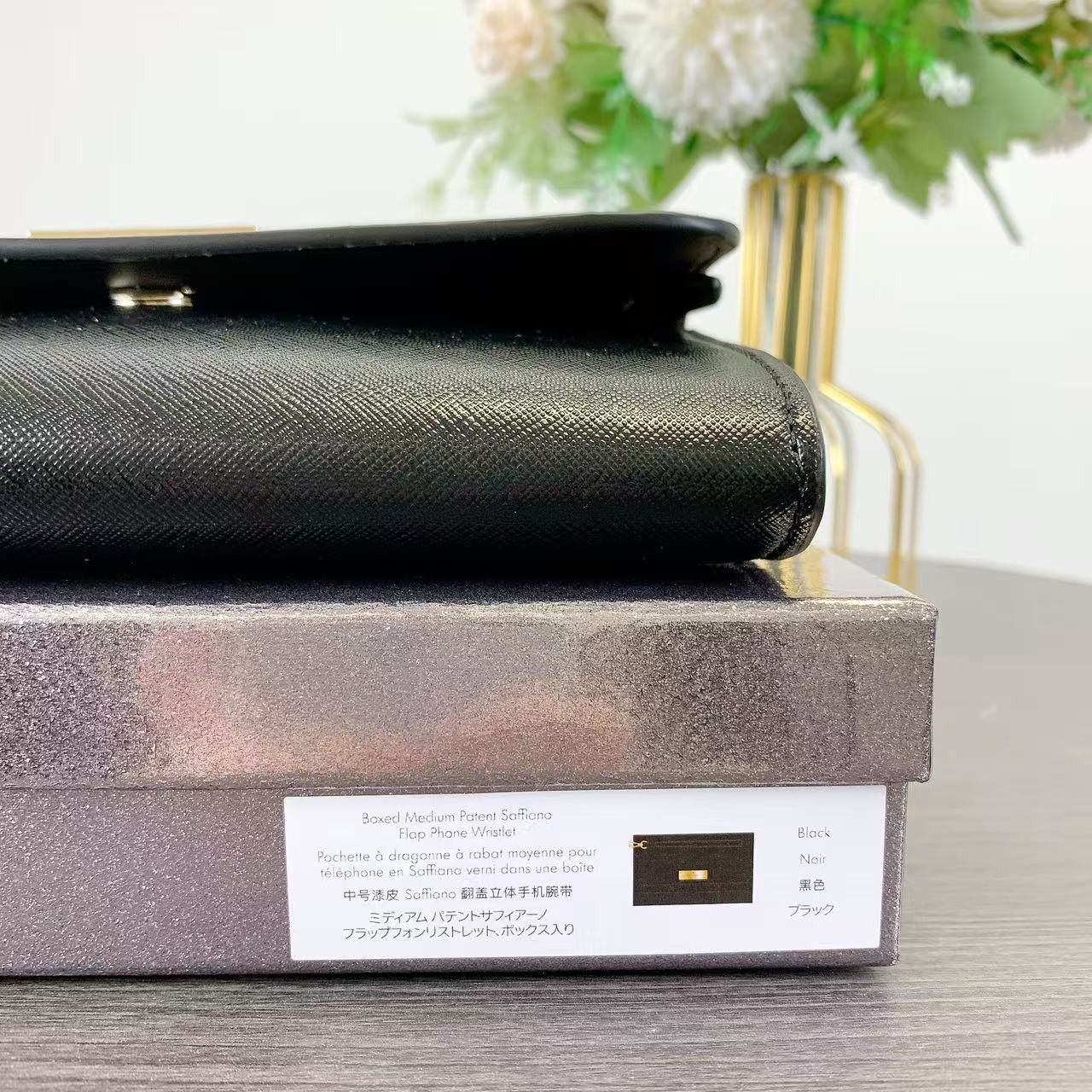Kate Spade kate spade KK044 Kenzie Boxed Medium Flap Wristlet IN Black Size ONE SIZE - 6 Thumbnail