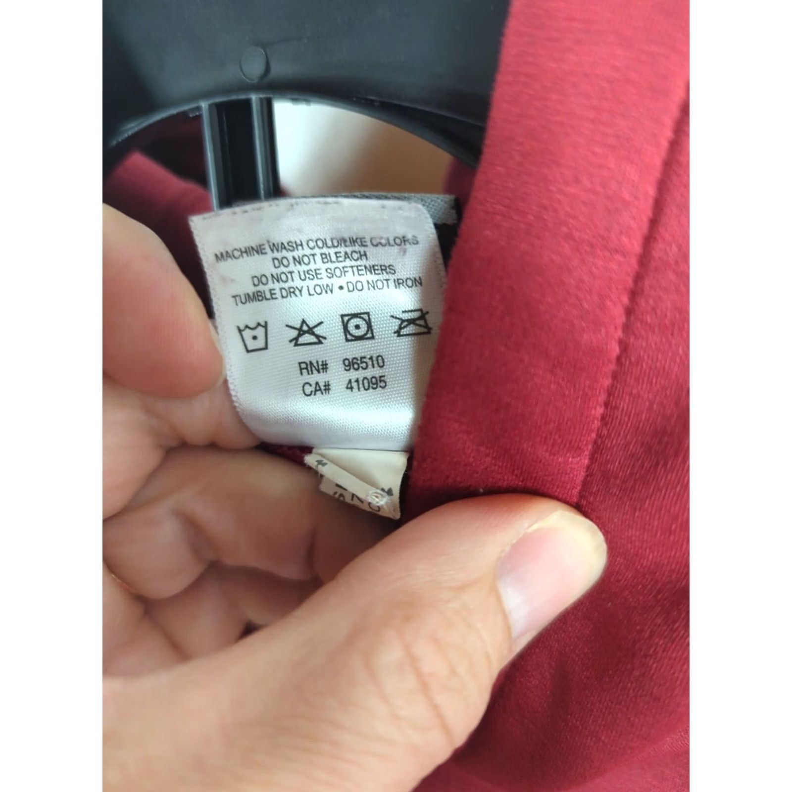 Under Armour Under armour Shirt Mens M Maroon sweatshirt Men size Medium Fleece lined Hoodie Size US M / EU 48-50 / 2 - 7 Thumbnail