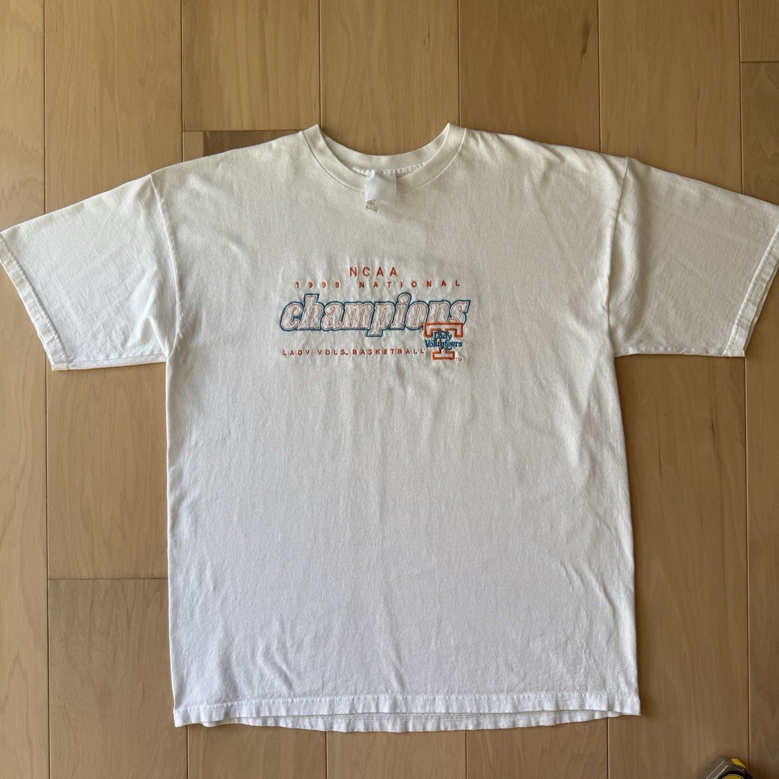 Vintage Vintage Tennessee Volunteers National Champions Shirt White Size US XL / EU 56 / 4 - 2 Thumbnail
