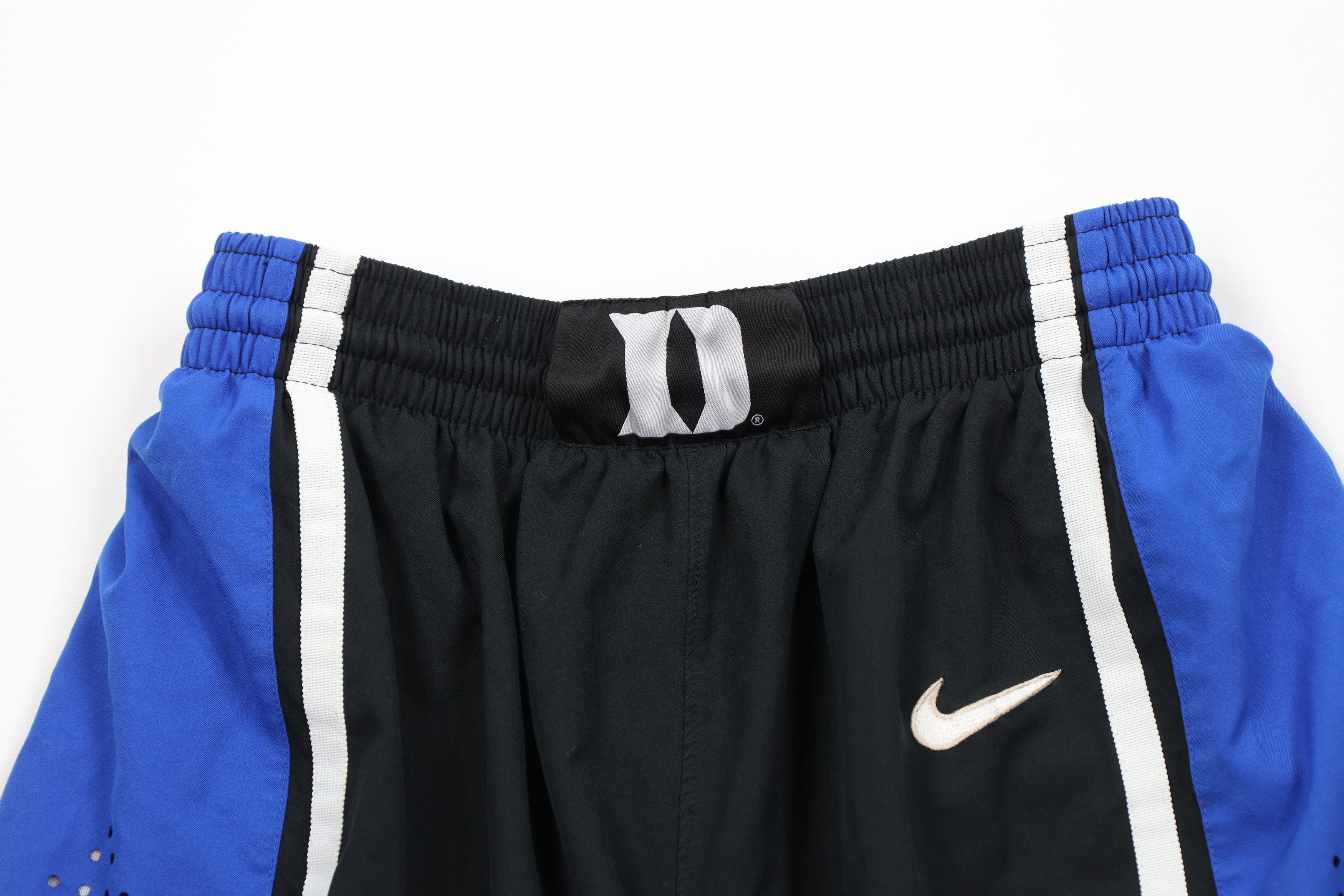 Nike × Vintage Vintage Nike Authentic University Devils Basketball Shorts Size US 32 / EU 48 - 2 Thumbnail