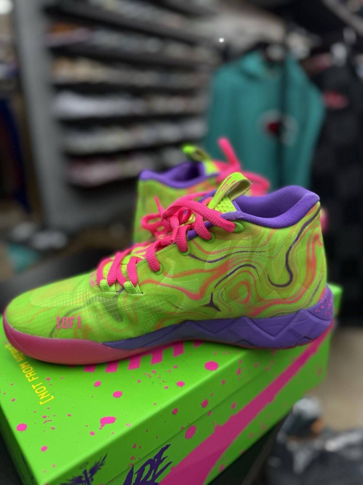 Puma Puma Mb.01 Inverse Toxic LaMelo Ball Size U.S Men’s 8/9.5W Size US 8 / EU 41 - 10 Thumbnail