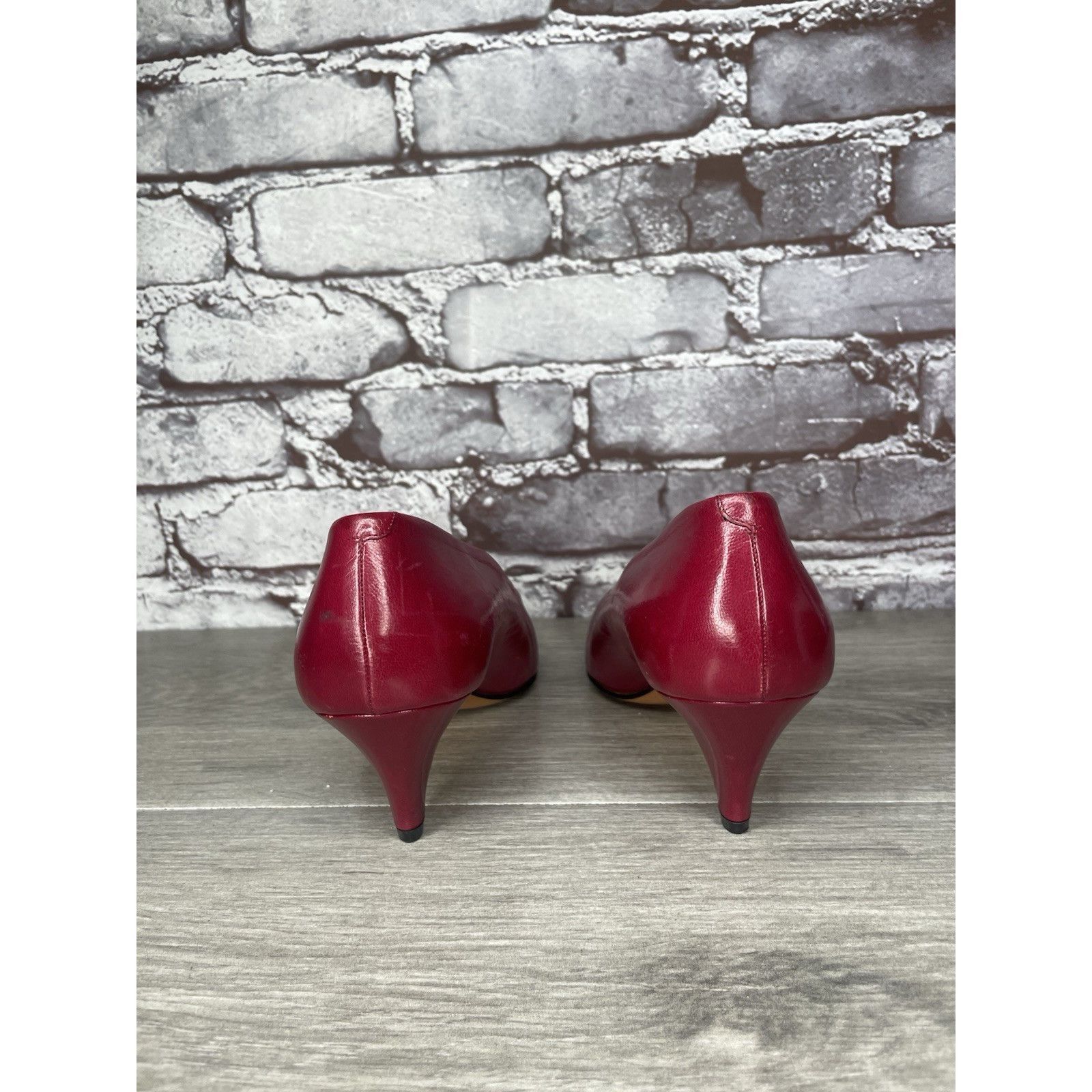 Carolina Herrera Garolini Cherry Red Leather Pointed Toe Italy Dress Heels Wo Size US 5.5 / IT 35.5 - 4 Thumbnail