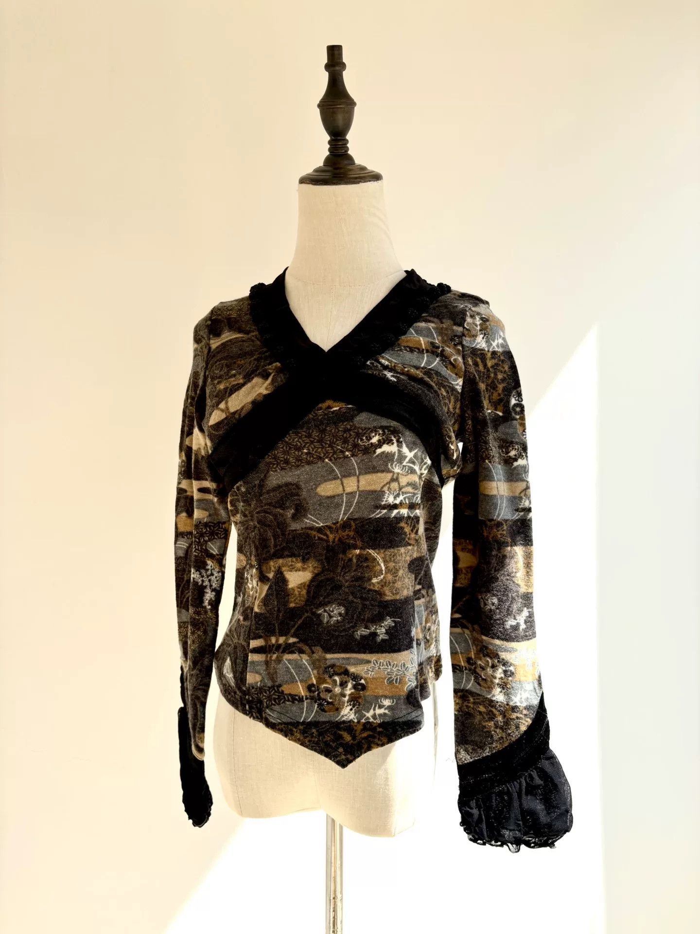 Vivienne Westwood Japanese Style Floral Print Top Size M / US 6-8 / IT 42-44 - 1 Thumbnail