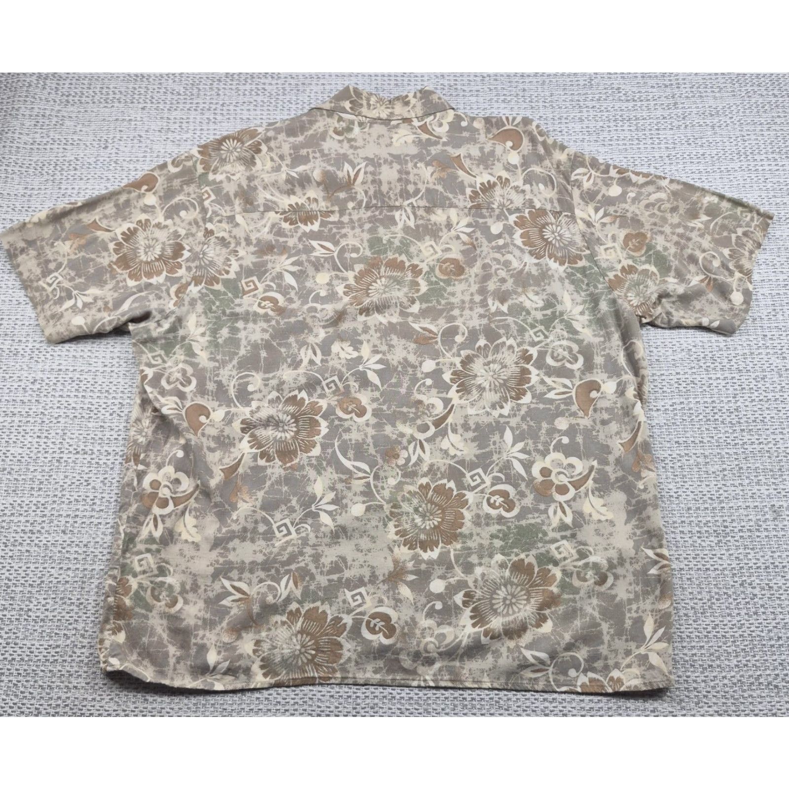 ALOHAS VINTAGE is not applicable; produce title: Natural Issue Button Up Shirt Mens Large Beige Hawaiian Aloha Floral Rayon Shirt Size US L / EU 52-54 / 3 - 6 Thumbnail