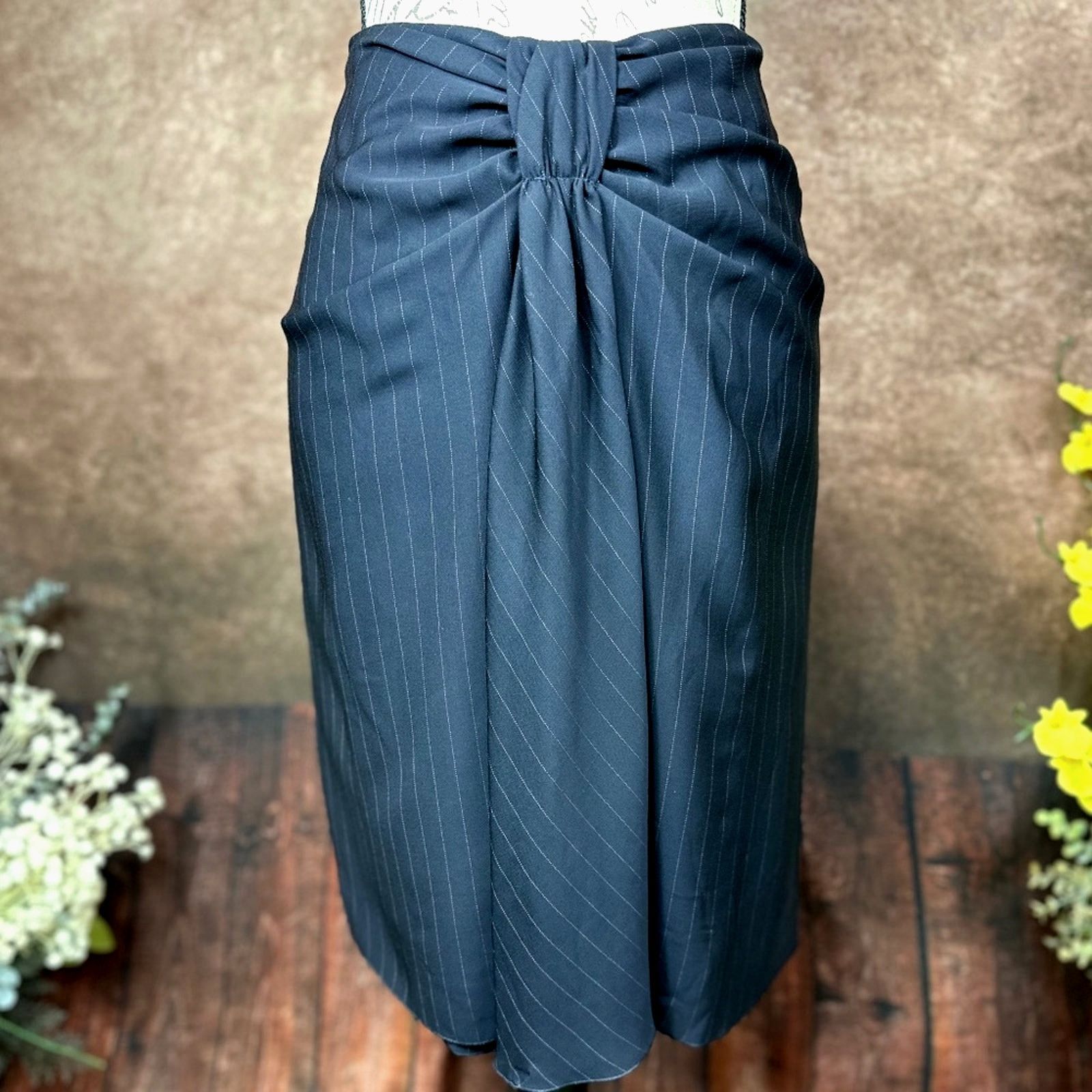 Armani Collezioni Armani Collezioni Bow Front Pin Stripe Skirt Midnight 10 Size L / US 10 / IT 46 - 8 Thumbnail