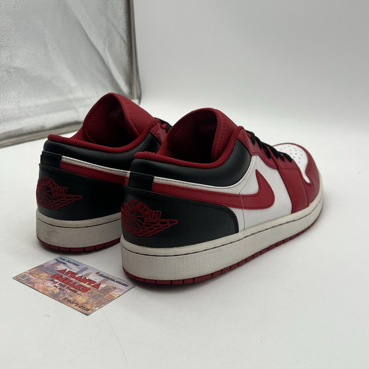 Nike Air Jordan 1 low reverse black toe Size US 10.5 / EU 43-44 - 5 Thumbnail